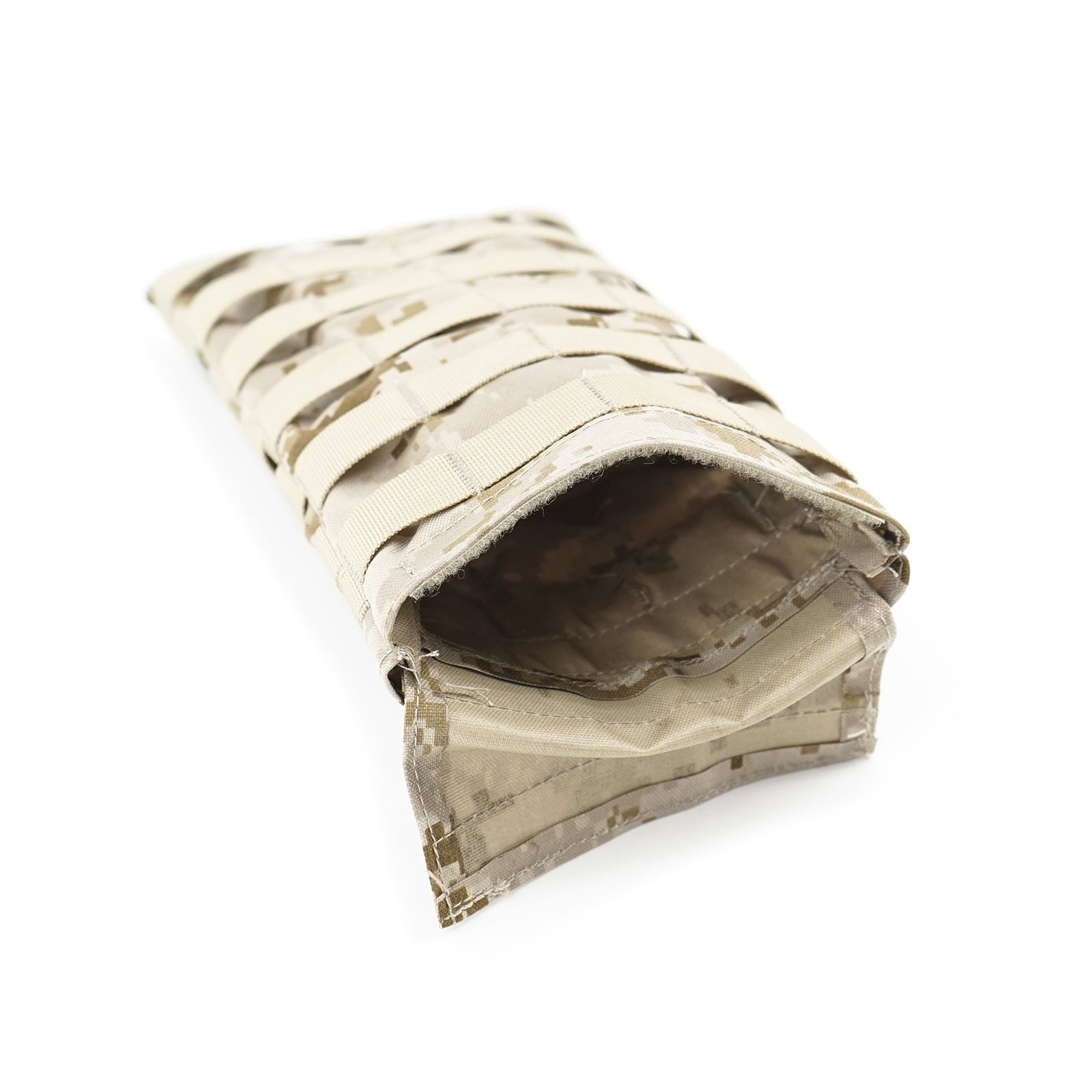 Shekkin gears 6199A style AOR1 hydration pouch